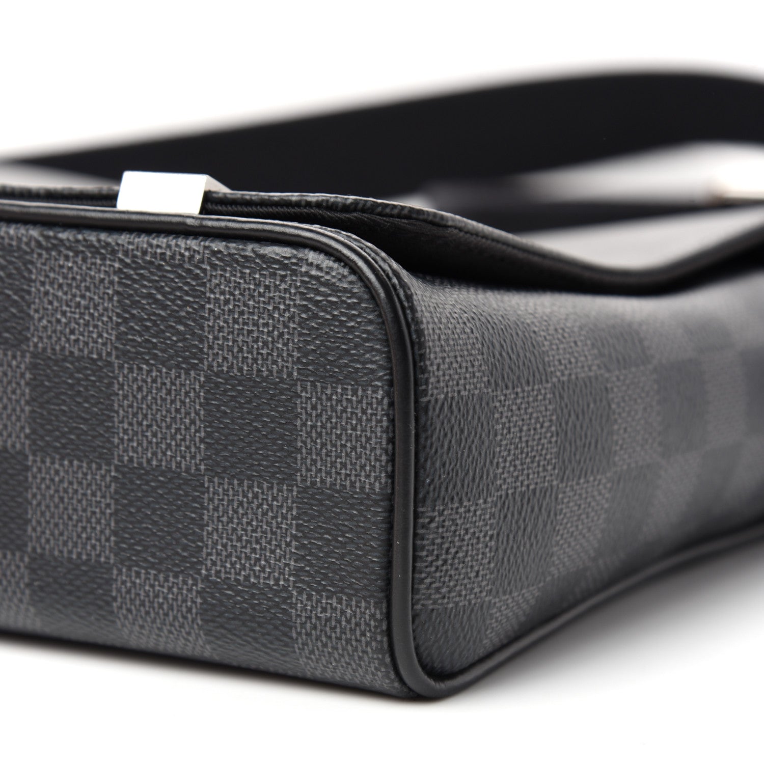 Louis Vuitton Damier Graphite District PM 7 of 9