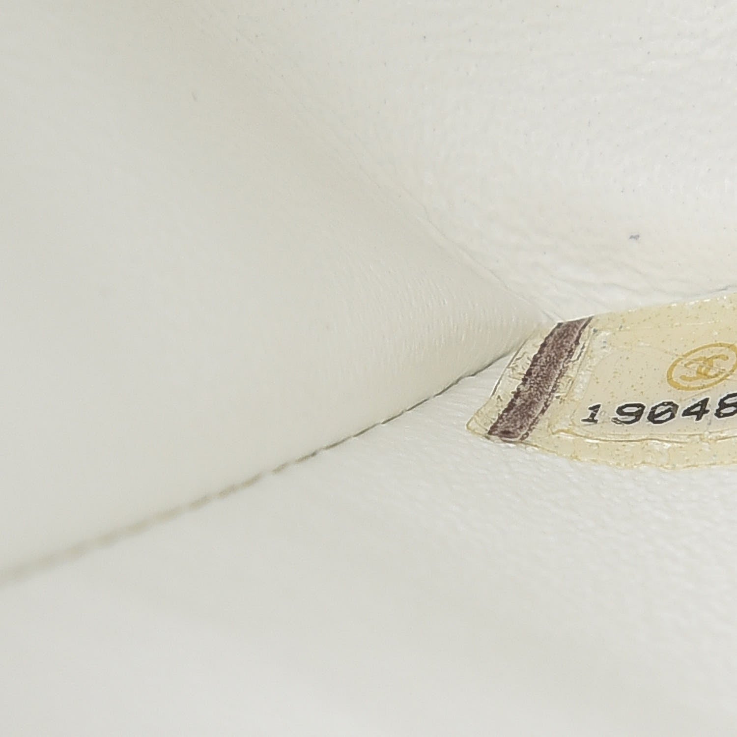 Chanel Caviar Quilted Jumbo Double Flap White 7 of 10