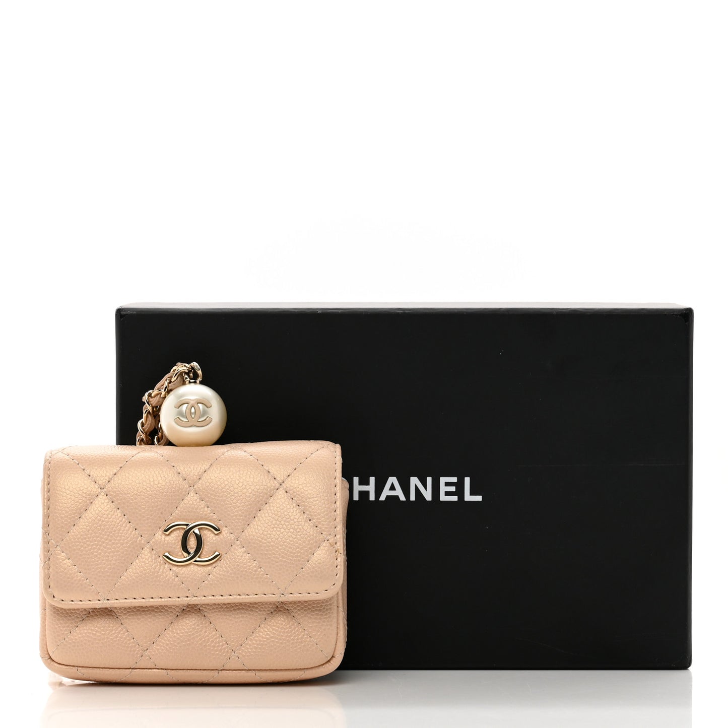 Iridescent Caviar Quilted Pearl Card Holder On Chain Beige