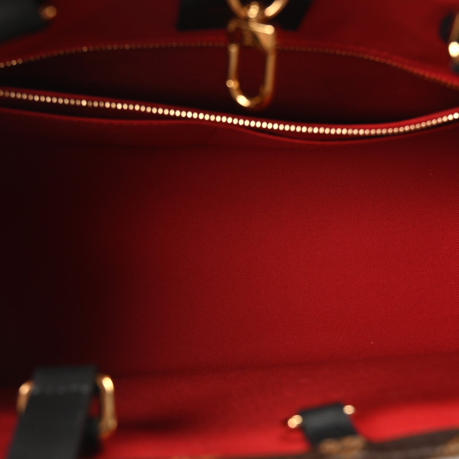 Louis Vuitton Reverse Monogram Giant Onthego MM 5 of 10