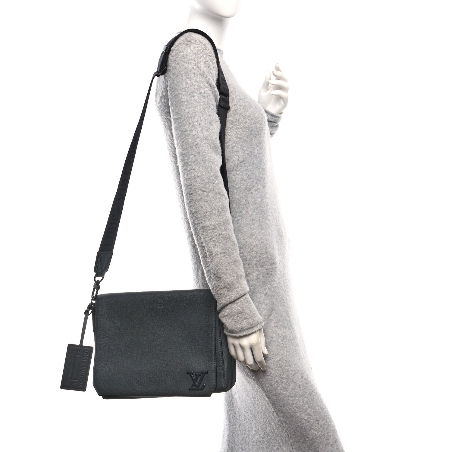 Louis Vuitton Calfskin Aerogram Messenger Black 2 of 9