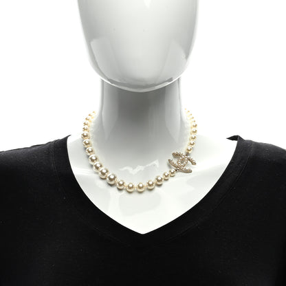 Chanel Graduated Pearl CC Short Necklace Gold 4 of 4