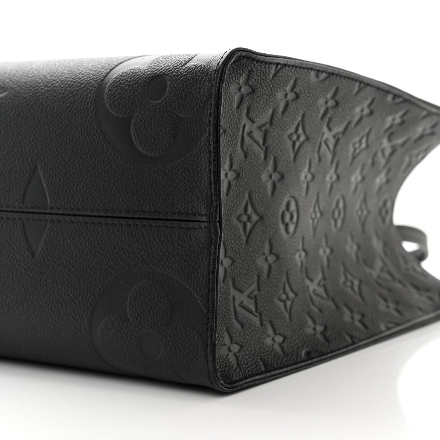 Louis Vuitton Empreinte Monogram Giant Onthego MM Black 9 of 9