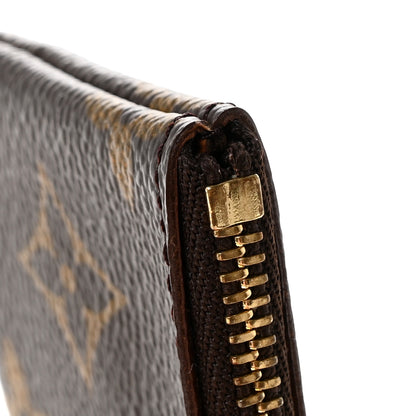 Louis Vuitton Monogram Key Pouch 9 of 9