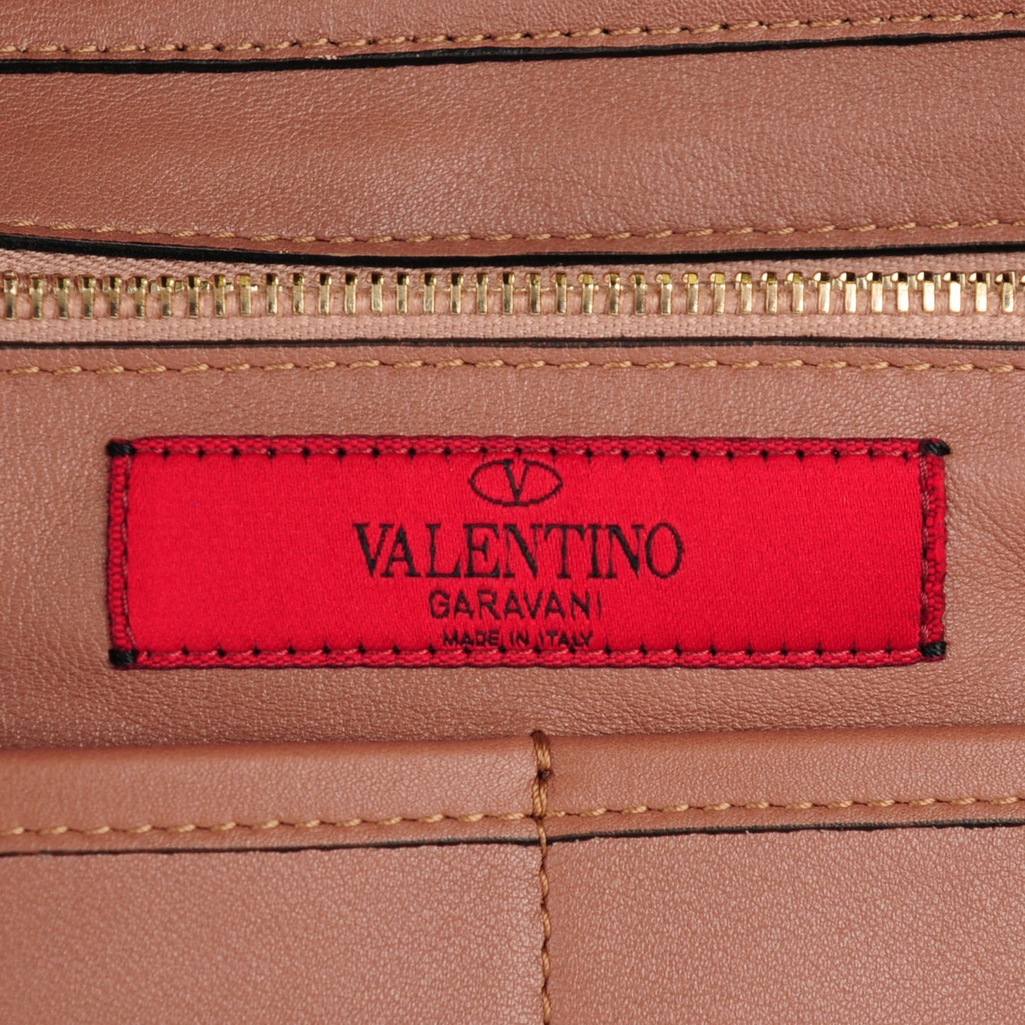 Vitello Medium Rockstud Tote Beige