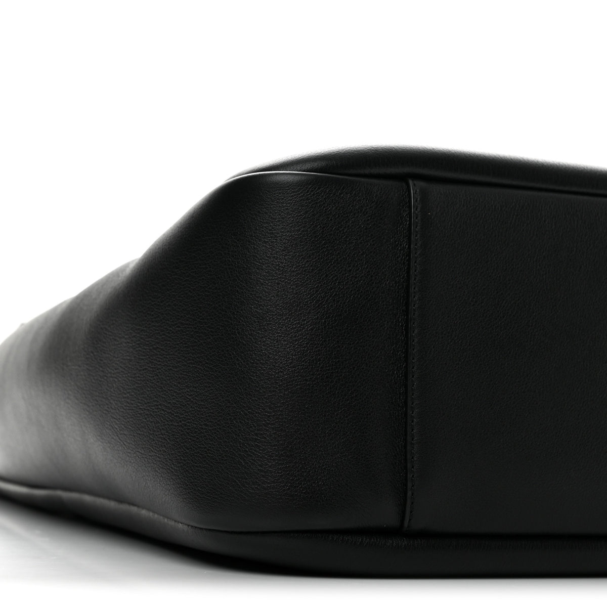 Smooth Calfskin Large Le 5 A 7 Soft Hobo Black