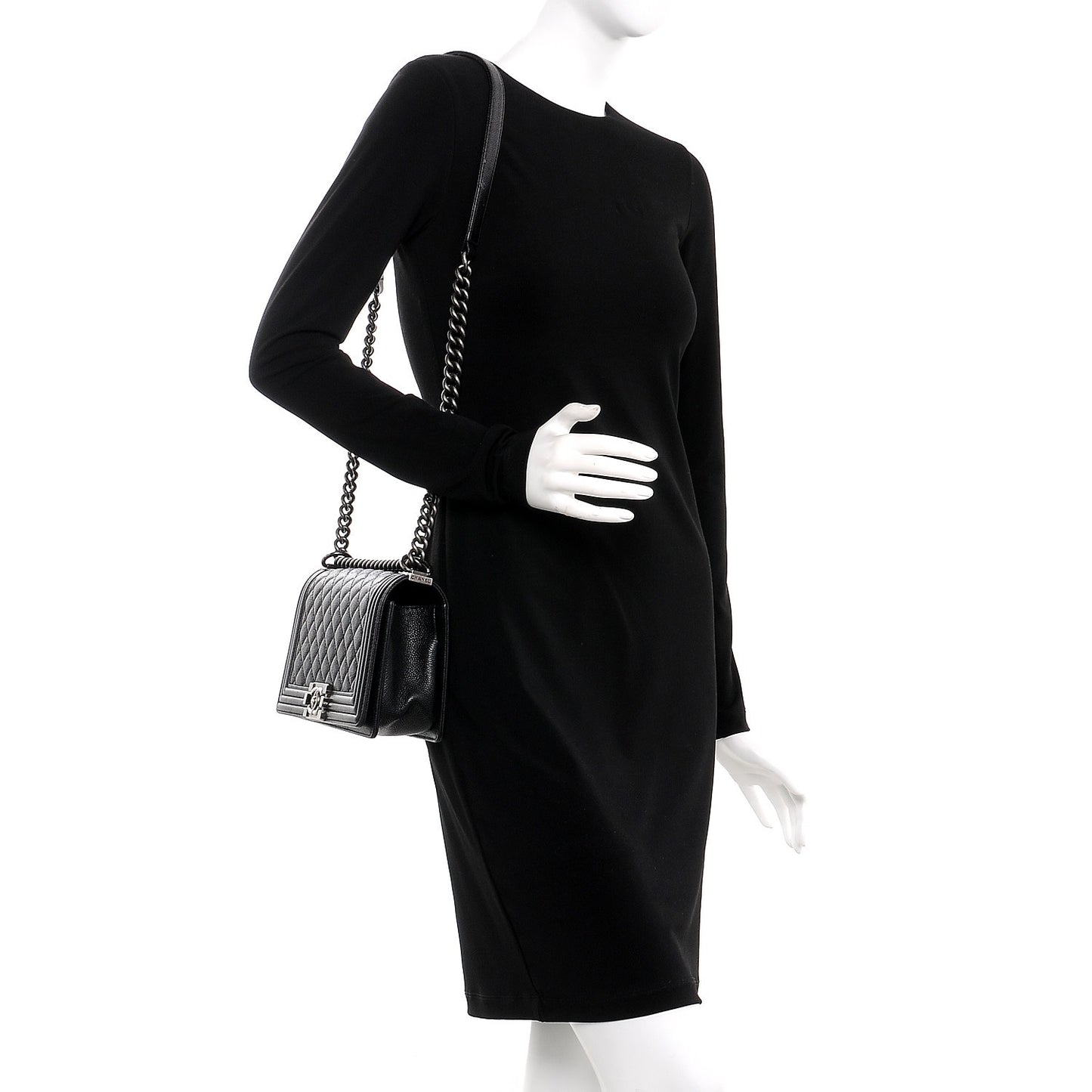 Caviar Quilted Medium Boy Flap Black