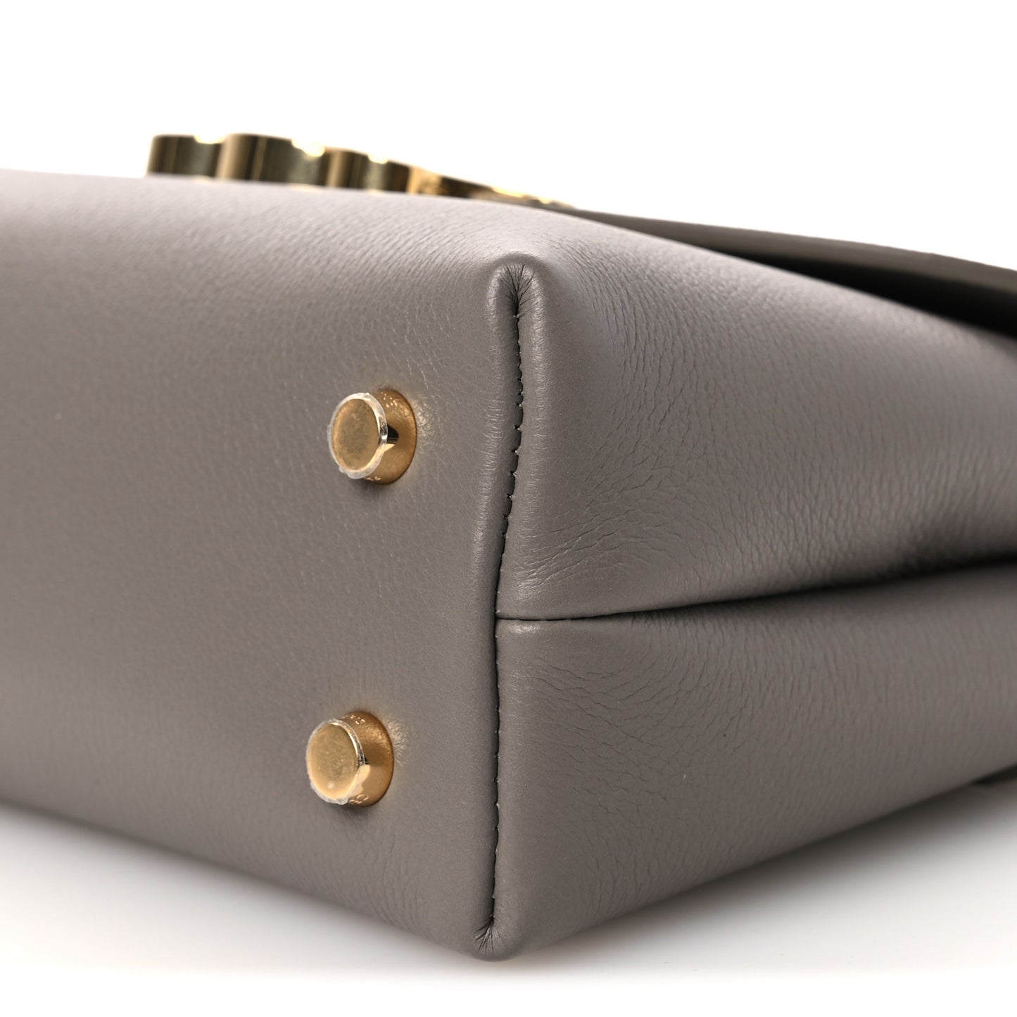 Supple Calfskin Teen Nino Pebble