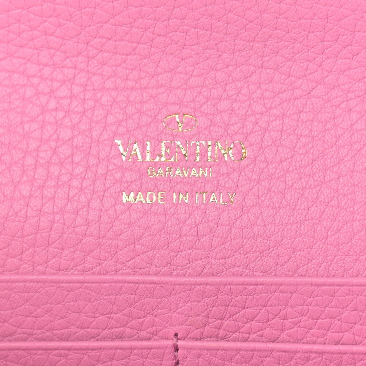 Valentino Garavani Pebbled Calfskin Rockstud Flip Lock Wallet On Chain Dawn Pink 5 of 9