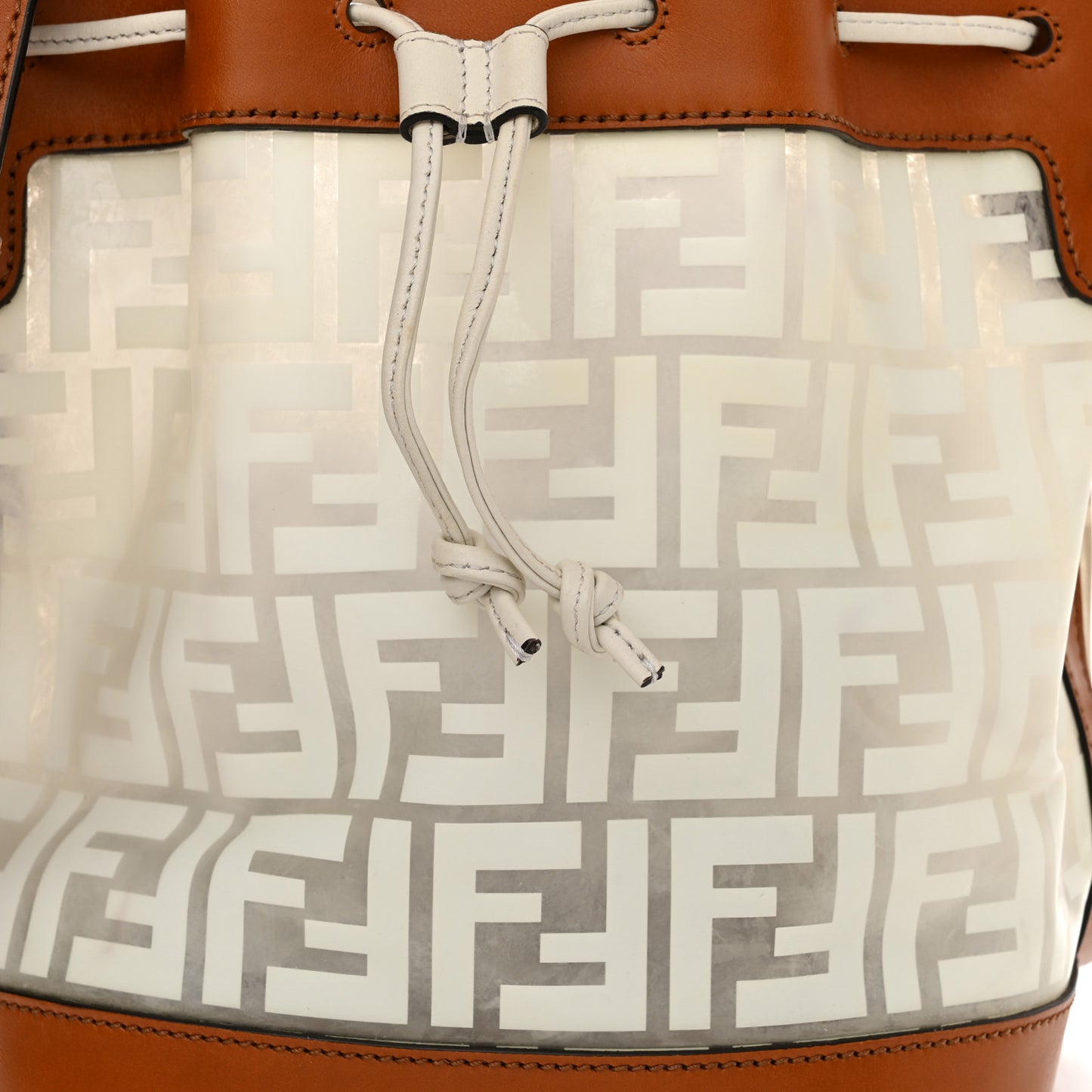 TPU FF Vitello Aura F is Fendi Grande Mon Tresor Bucket Bag White Cuoio
