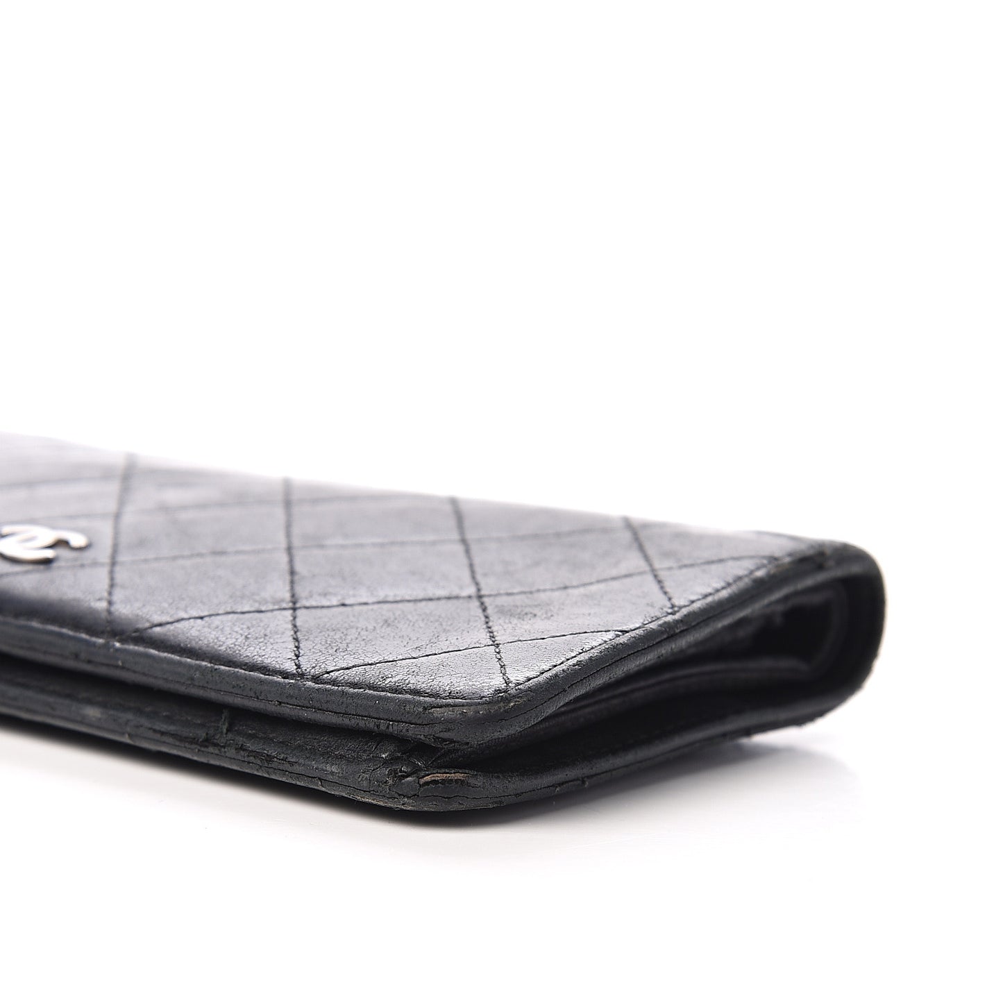 Lambskin Quilted Yen Wallet Black
