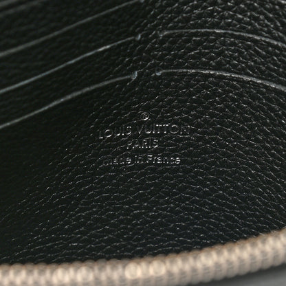 Louis Vuitton Soft Calfskin My Lockme Pochette Black 6 of 8