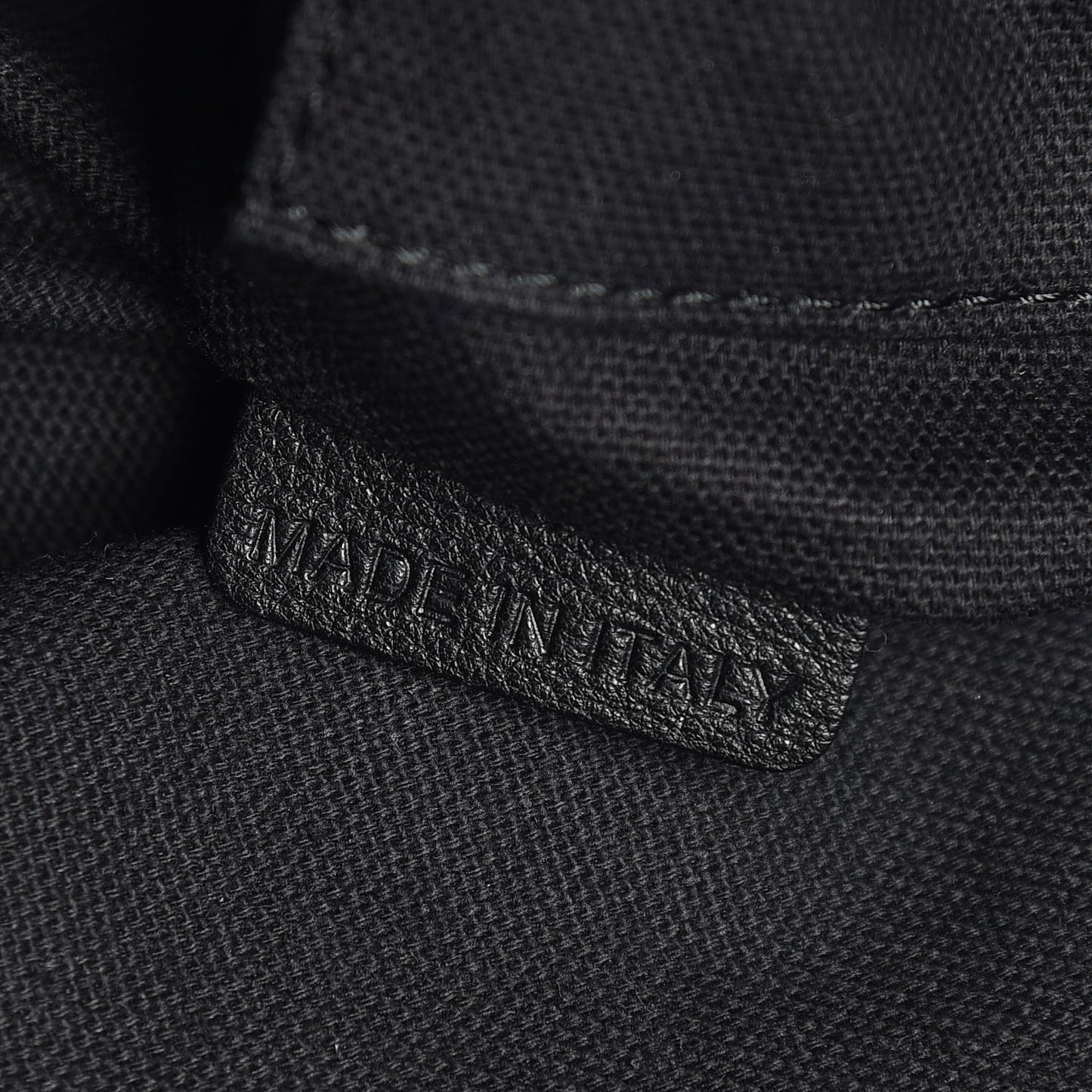 Grainy Calfskin House Check Small Canterbury Black