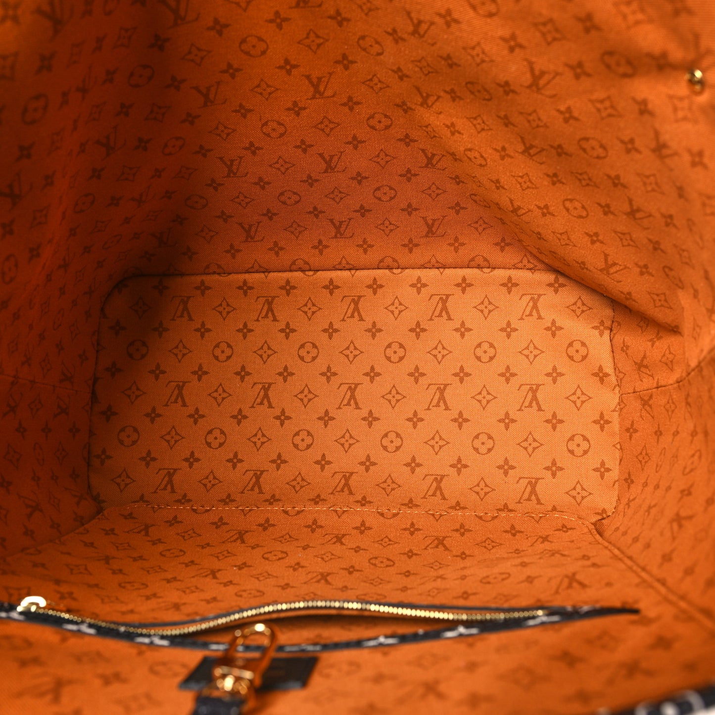 Monogram Giant Crafty Neverfull MM Creme Caramel