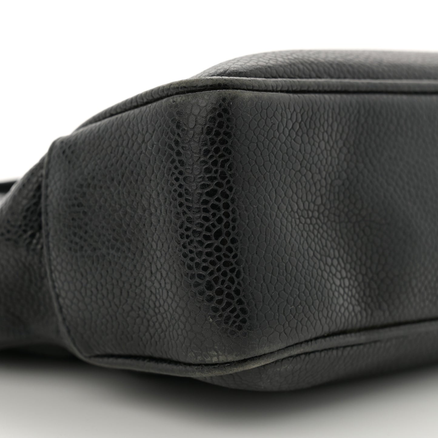 Caviar Quilted Shoulder Bag Black