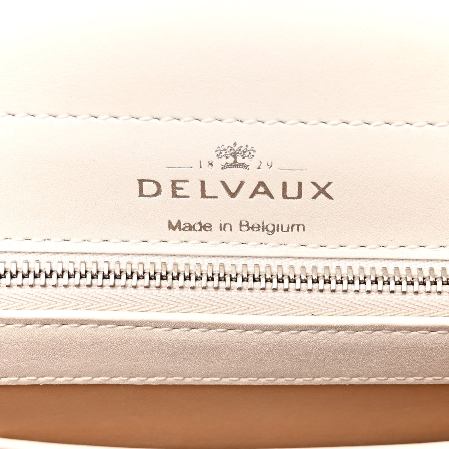 Delvaux Box Calfskin MM Brillant Cuir Oeillet Satchel 6 of 9