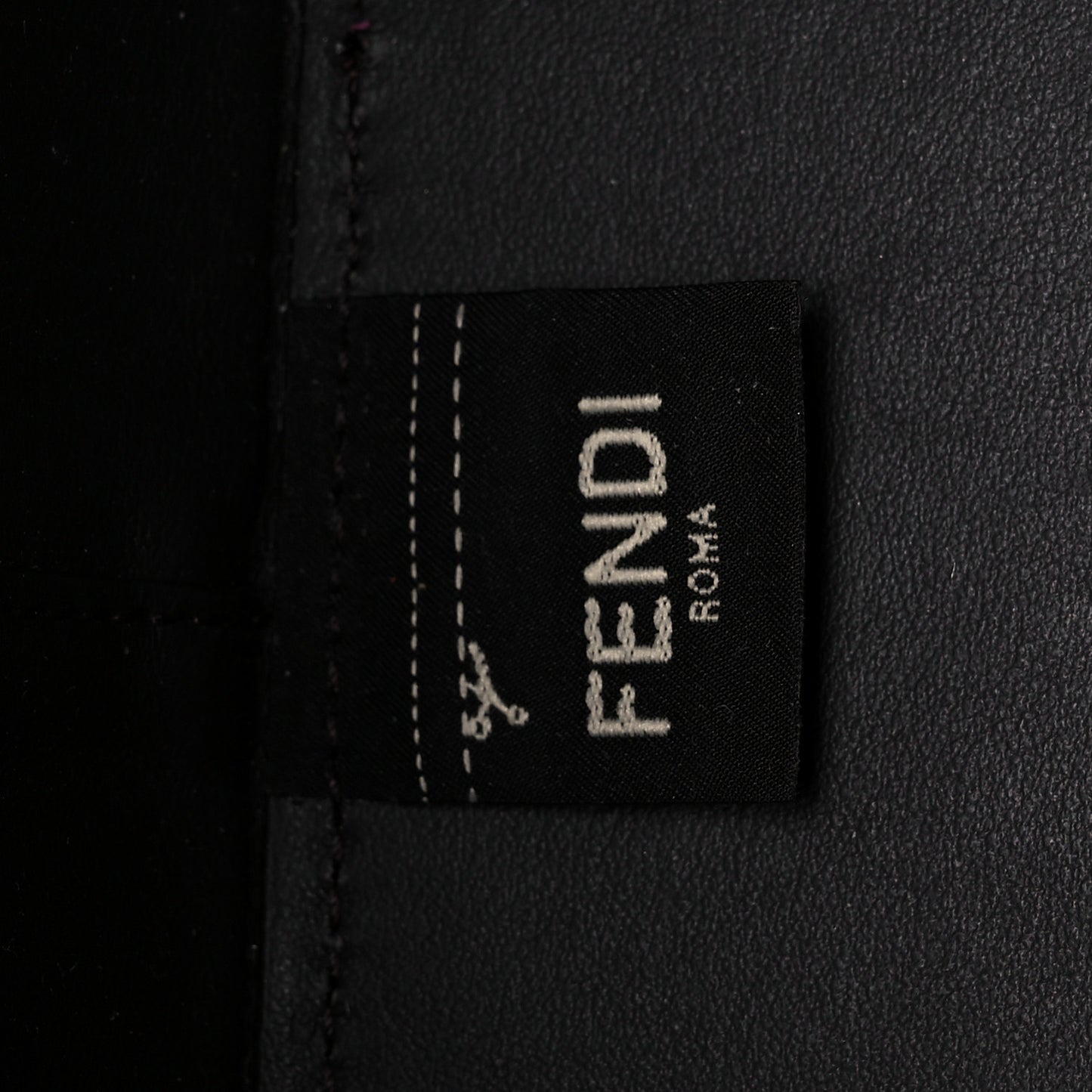 Mesh Vitello Grace F is Fendi FF 1974 Grande Mon Tresor Bucket Bag Marrone Black Ebano