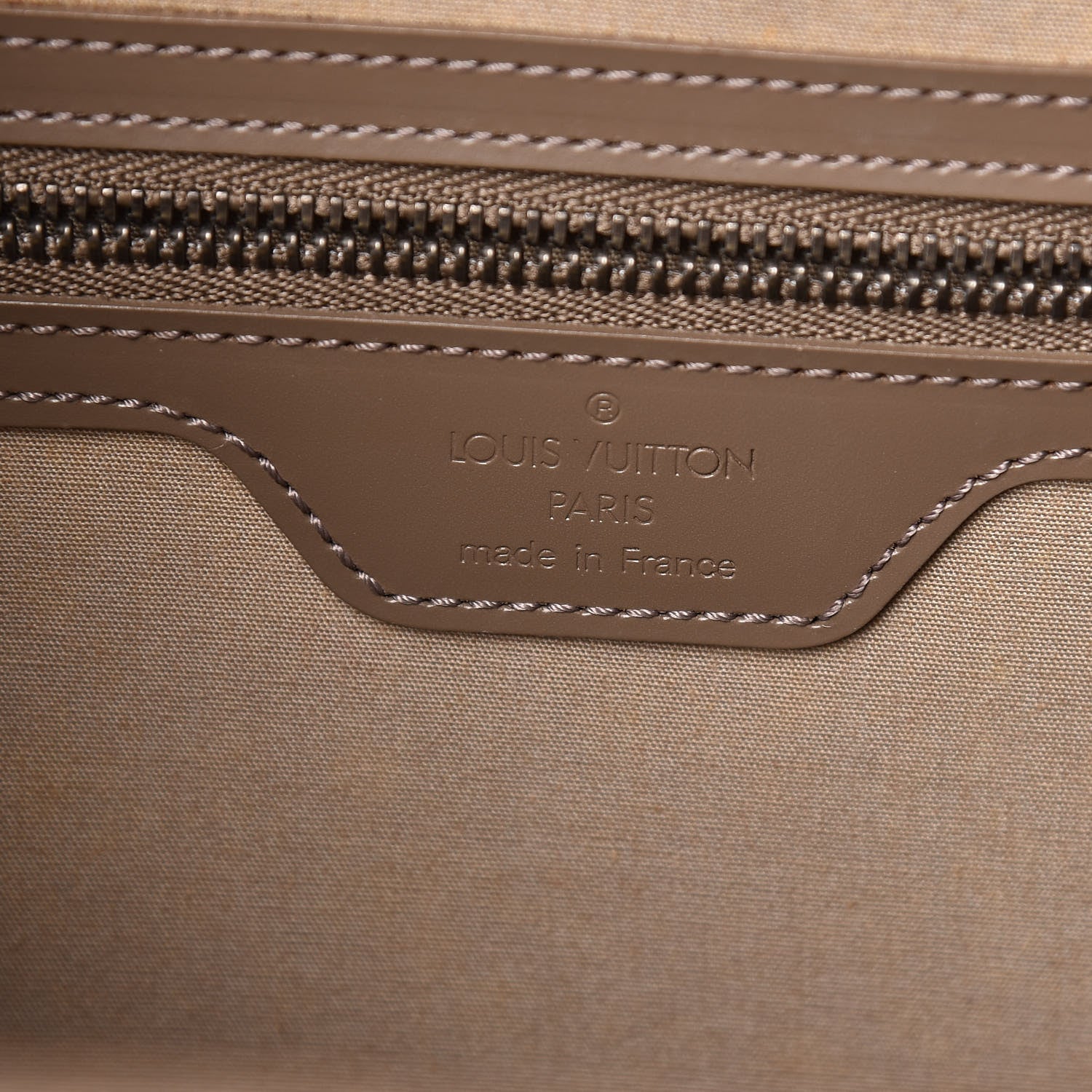Louis Vuitton Epi Saint Tropez Pepper 6 of 12