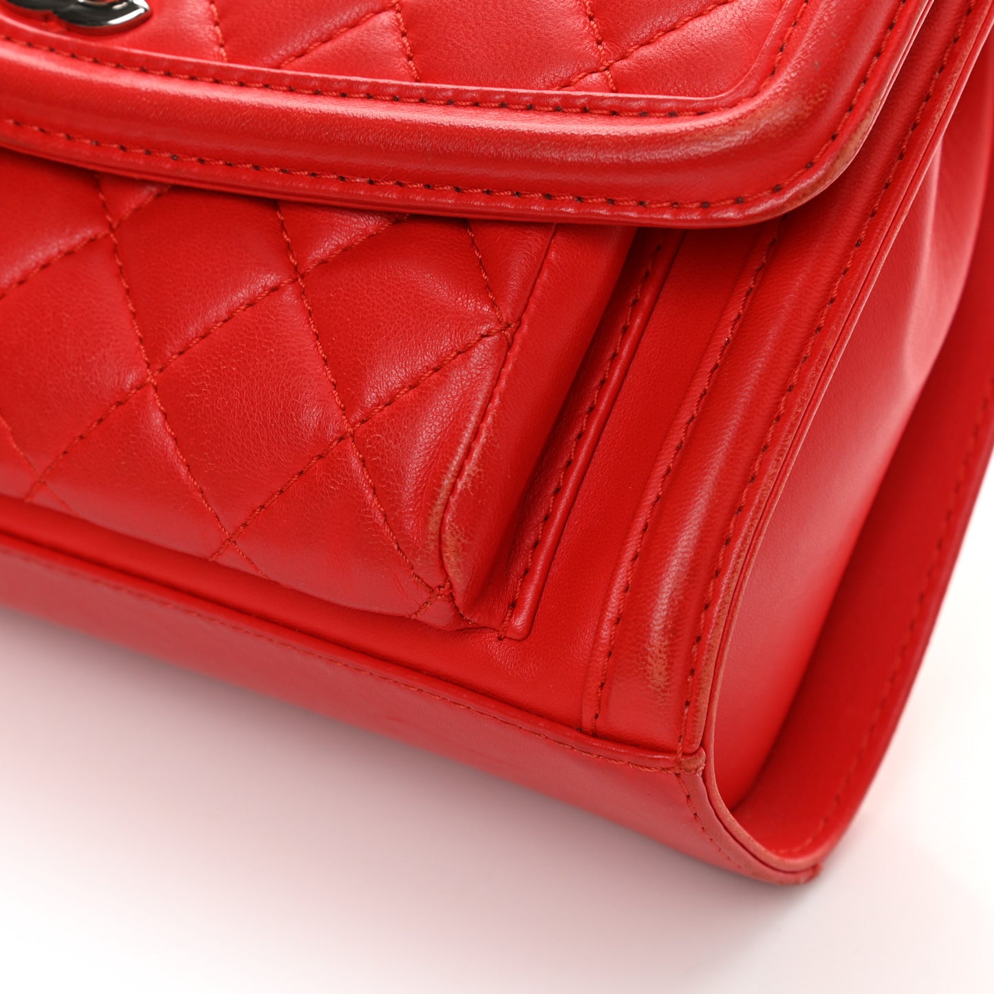 Lambskin Quilted Small Geometric Flap Red