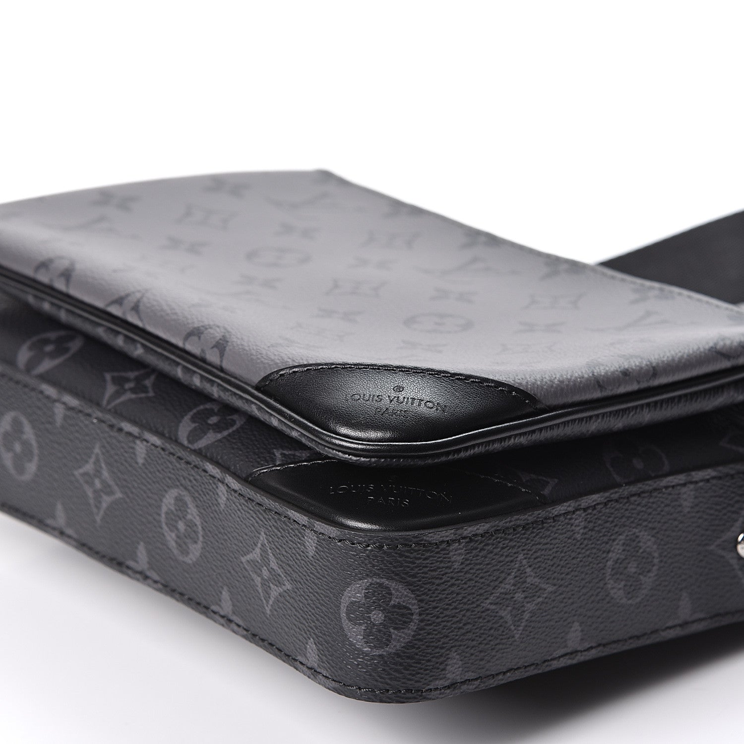 Louis Vuitton Reverse Monogram Eclipse Trio Messenger 10 of 11