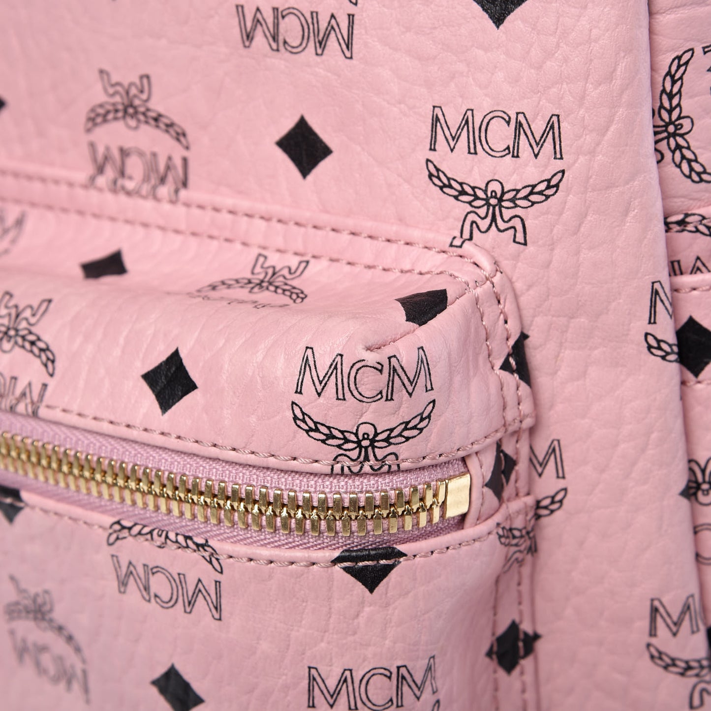 Visetos Medium Side Studs Stark Backpack Pink