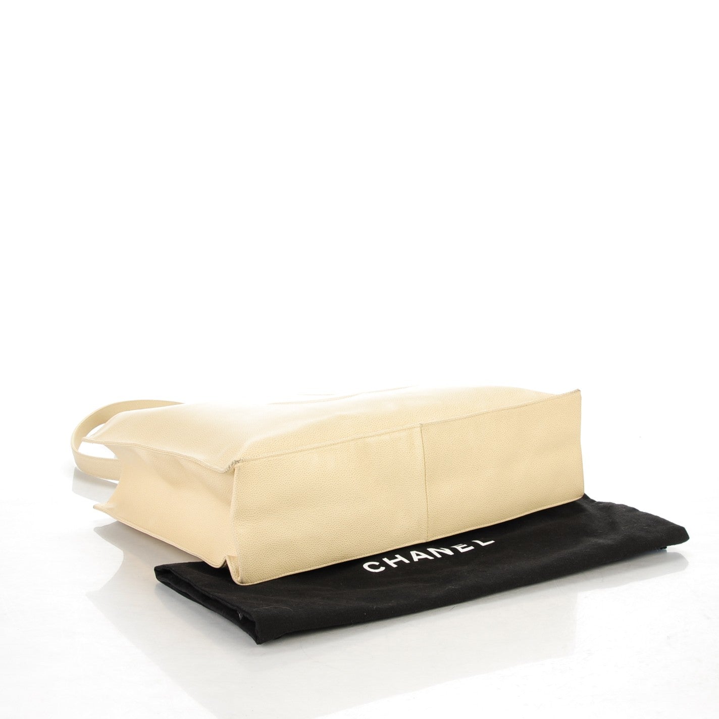 Caviar CC Shopper Tote Beige Clair