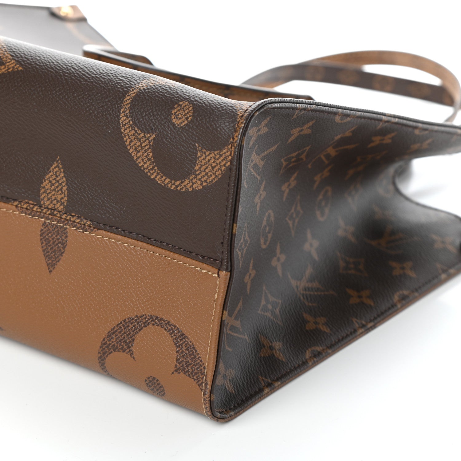 Louis Vuitton Reverse Monogram Giant Onthego MM 8 of 8