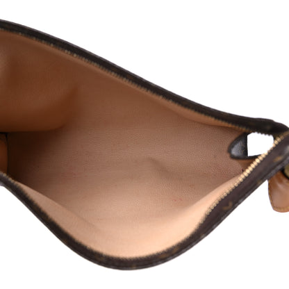 Louis Vuitton Monogram Toiletry Pouch 26 6 of 22
