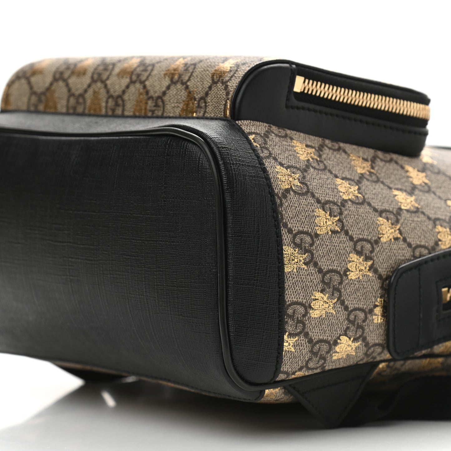 GG Supreme Monogram Bees Print Small Day Backpack Beige Oro Black