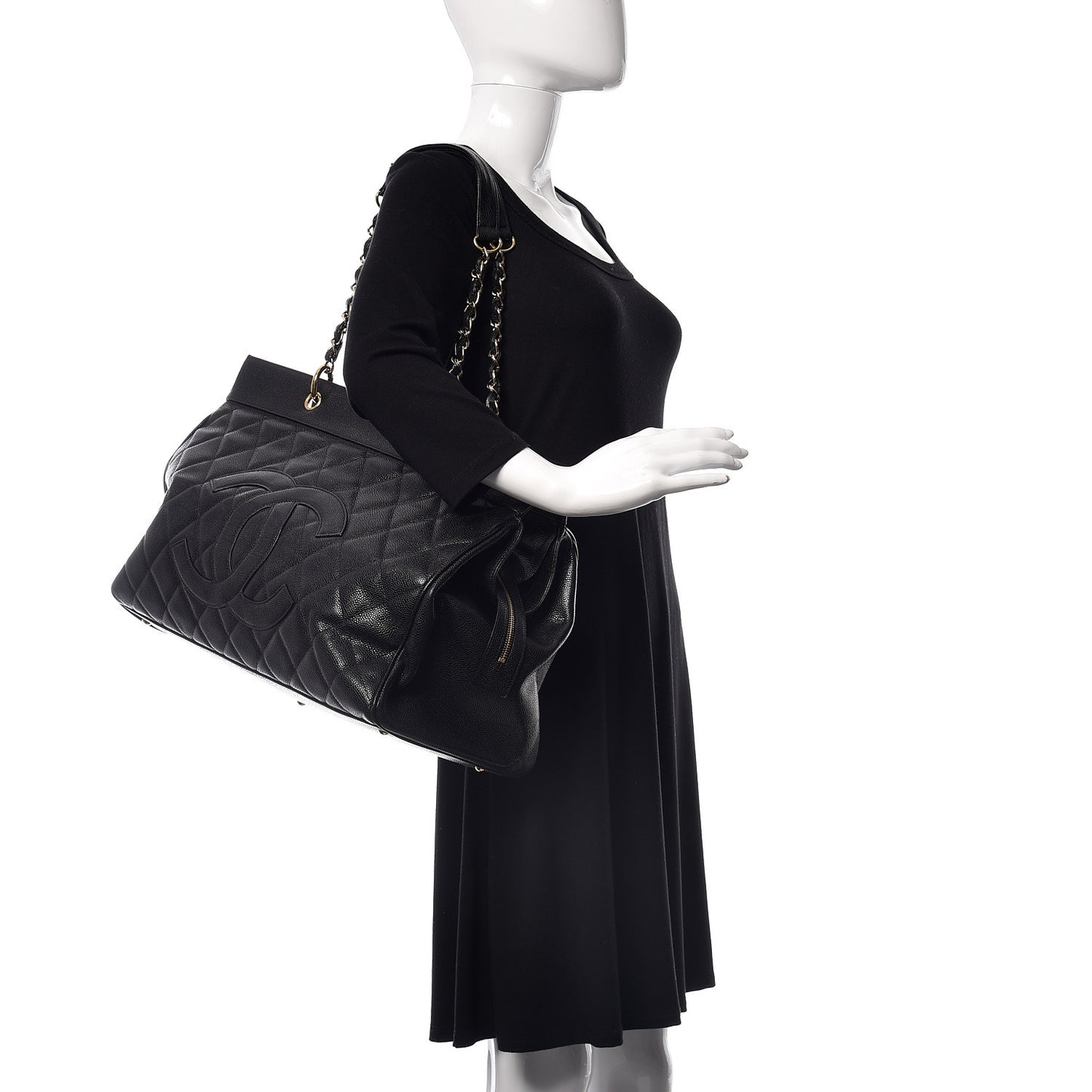 Caviar Quilted CC Tote Black