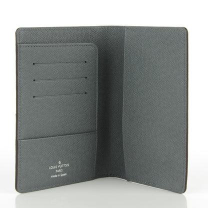 Louis Vuitton Taiga Passport Cover Glacier 5 of 7