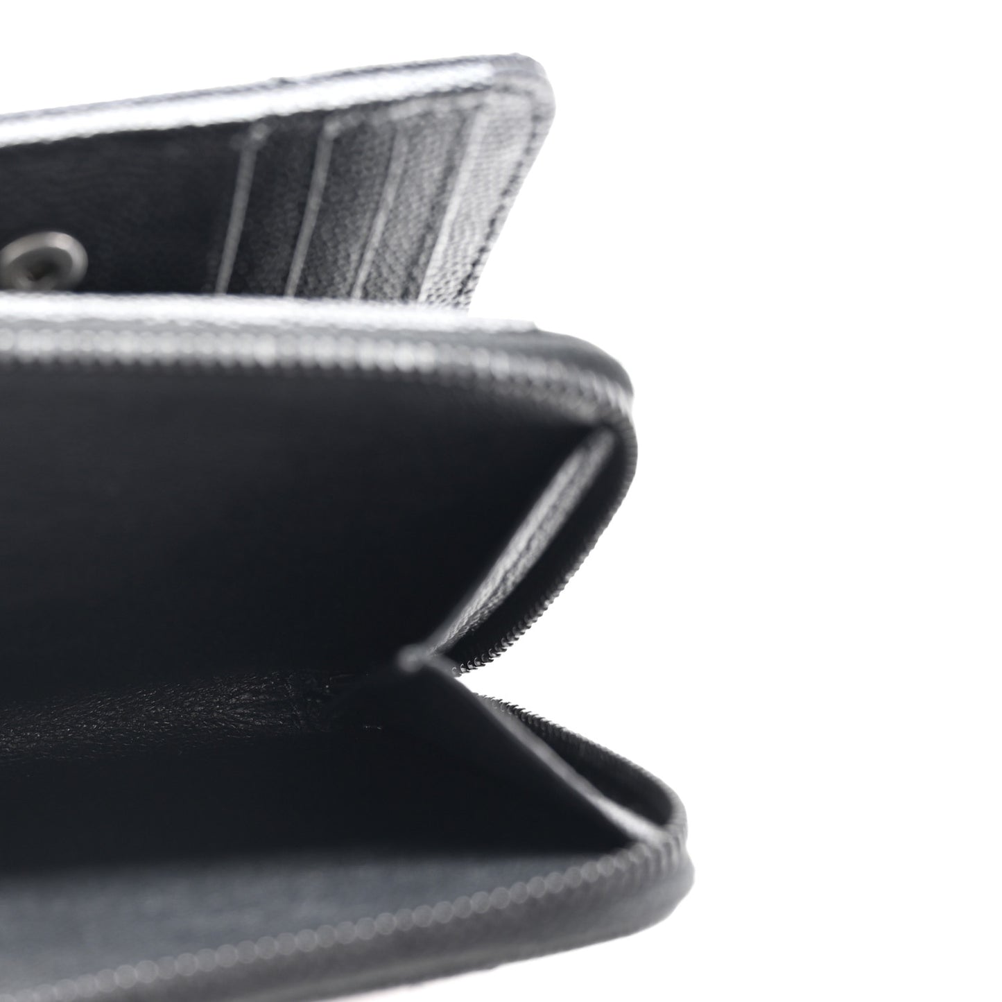 Grain De Poudre Matelasse Chevron Monogram Monochrome Compact Zip Around Wallet Black