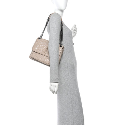 Saint Laurent Crinkled Calfskin Matelasse Monogram Medium Niki Chain Satchel Light Natural 2 of 10