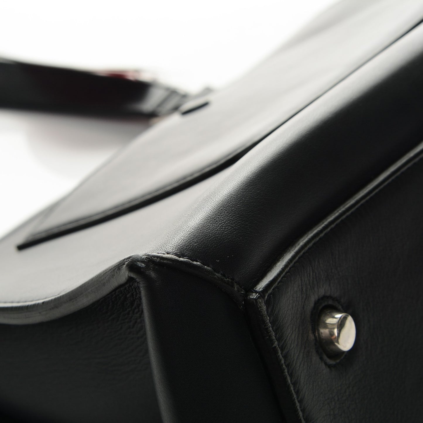 Grained Calfskin Medium Bi-Color Edge Shoulder Bag Indigo Black