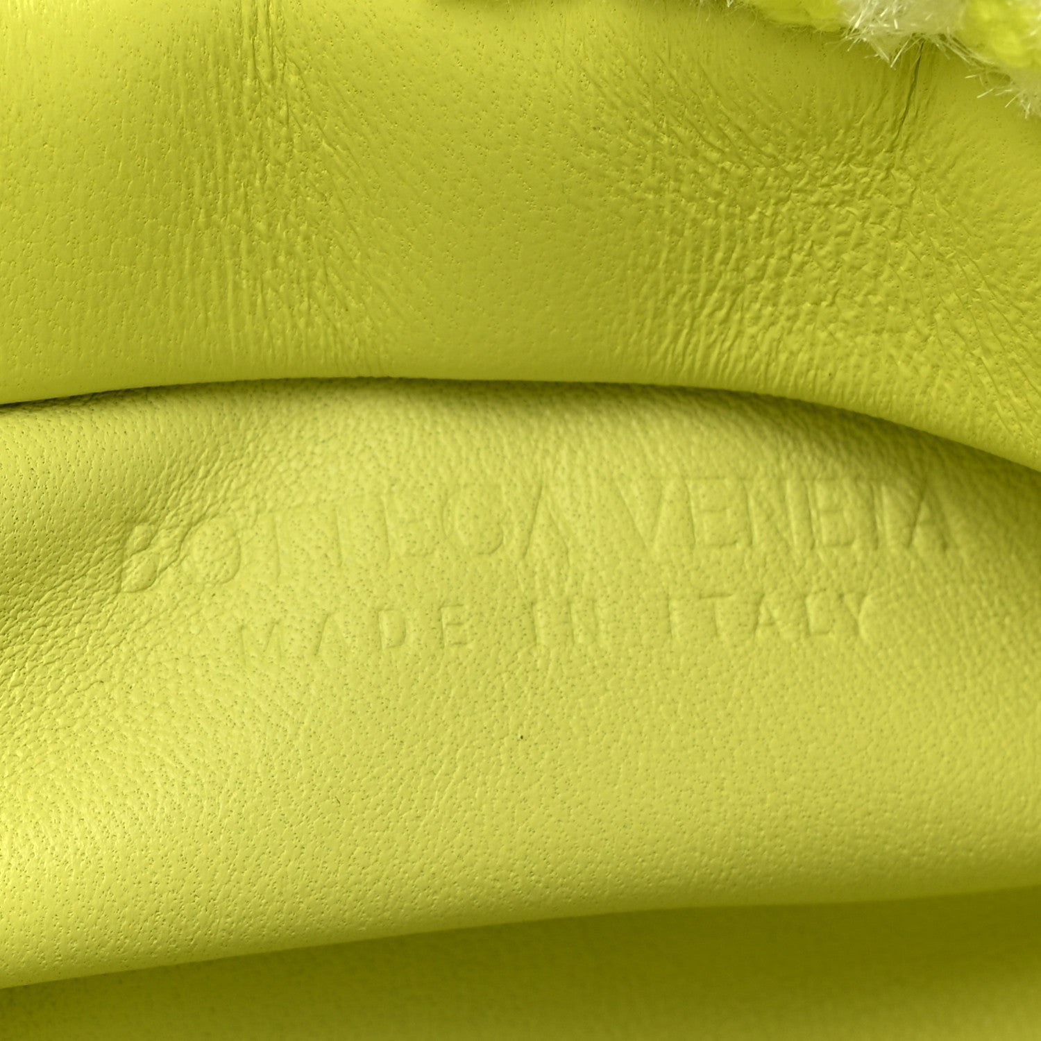 Bottega Veneta Boucle The Pouch Chain Seagrass White Chalk 6 of 9