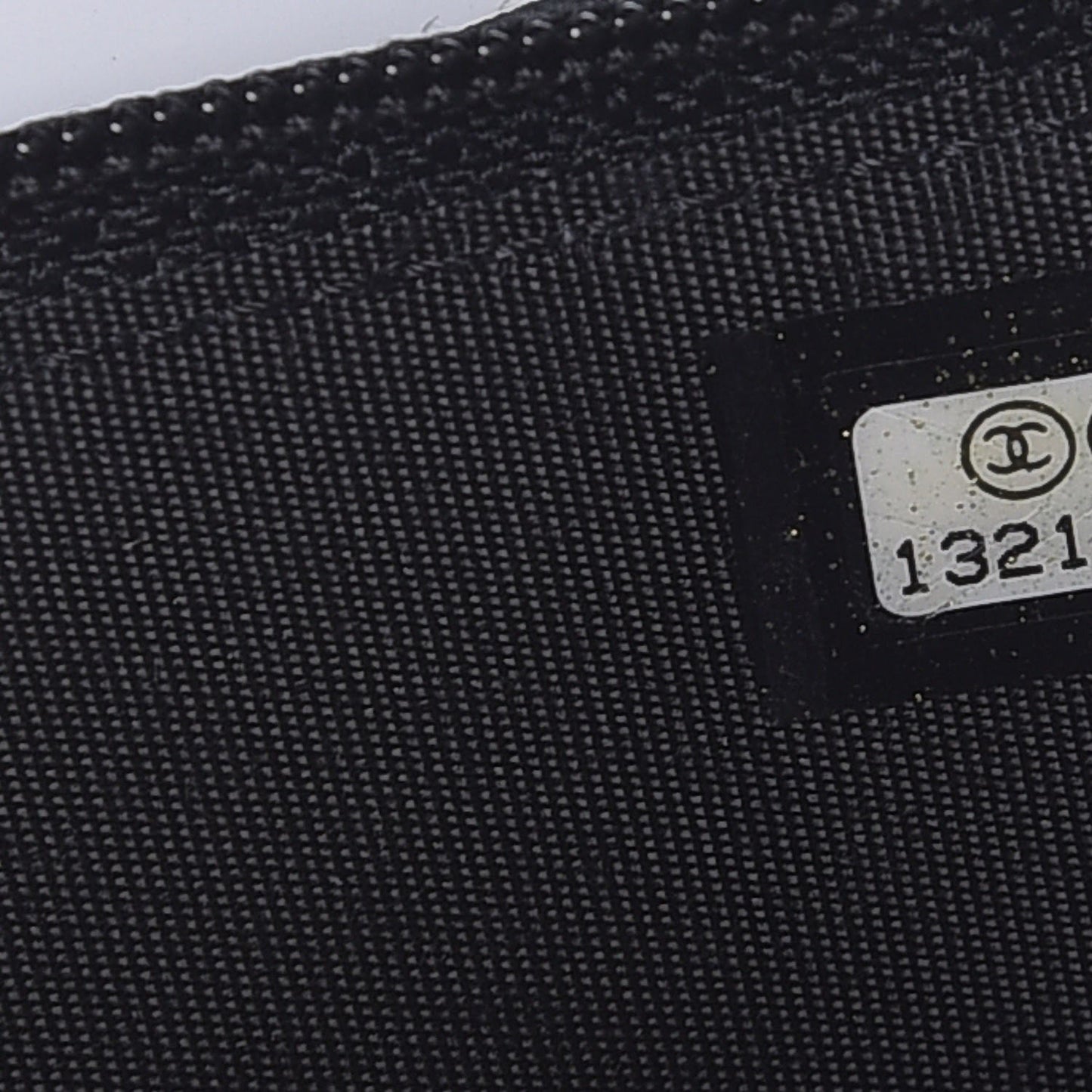Patent Large CC Compact Zip Gusset Wallet Black