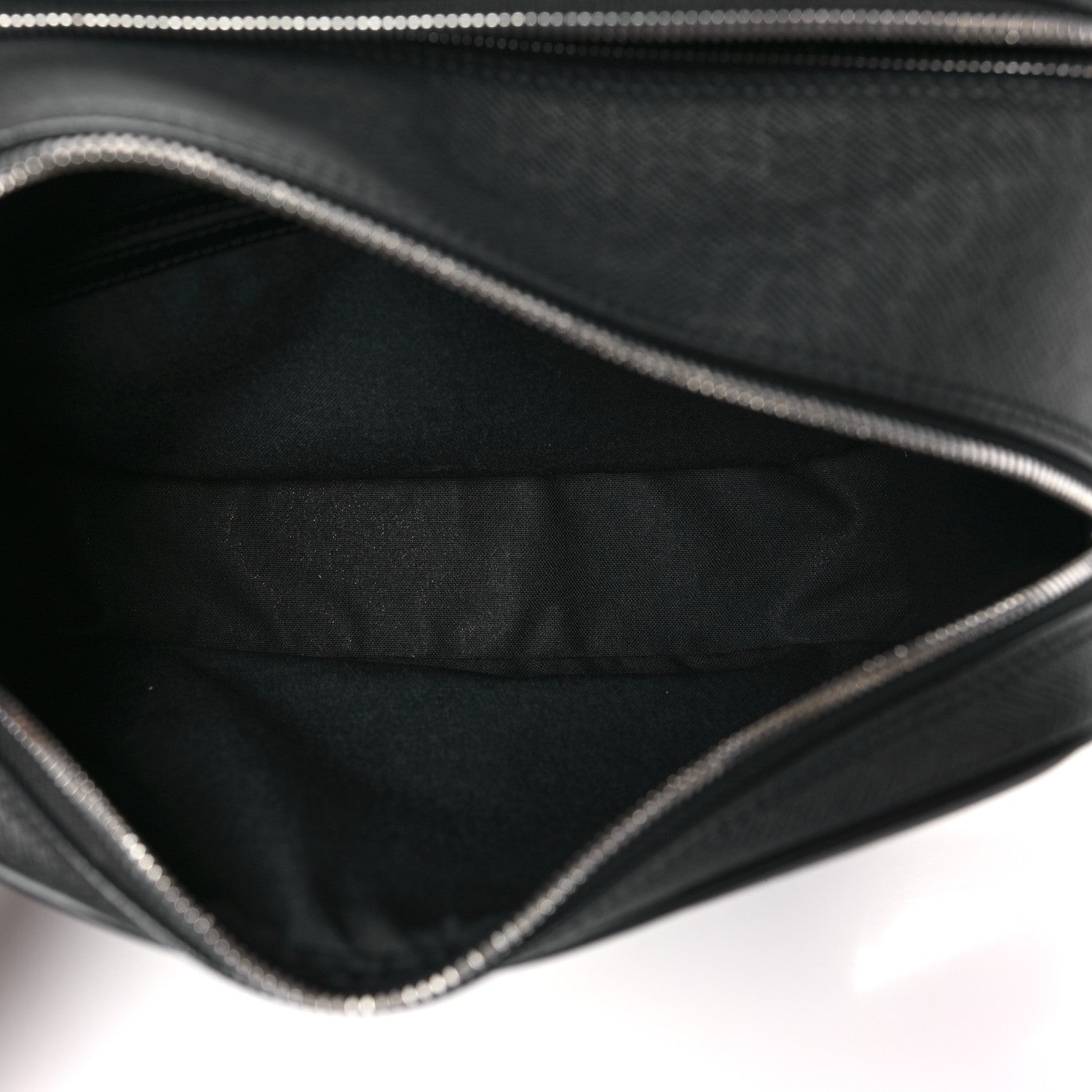Louis Vuitton Taiga Reporter Messenger Ardoise 5 of 9