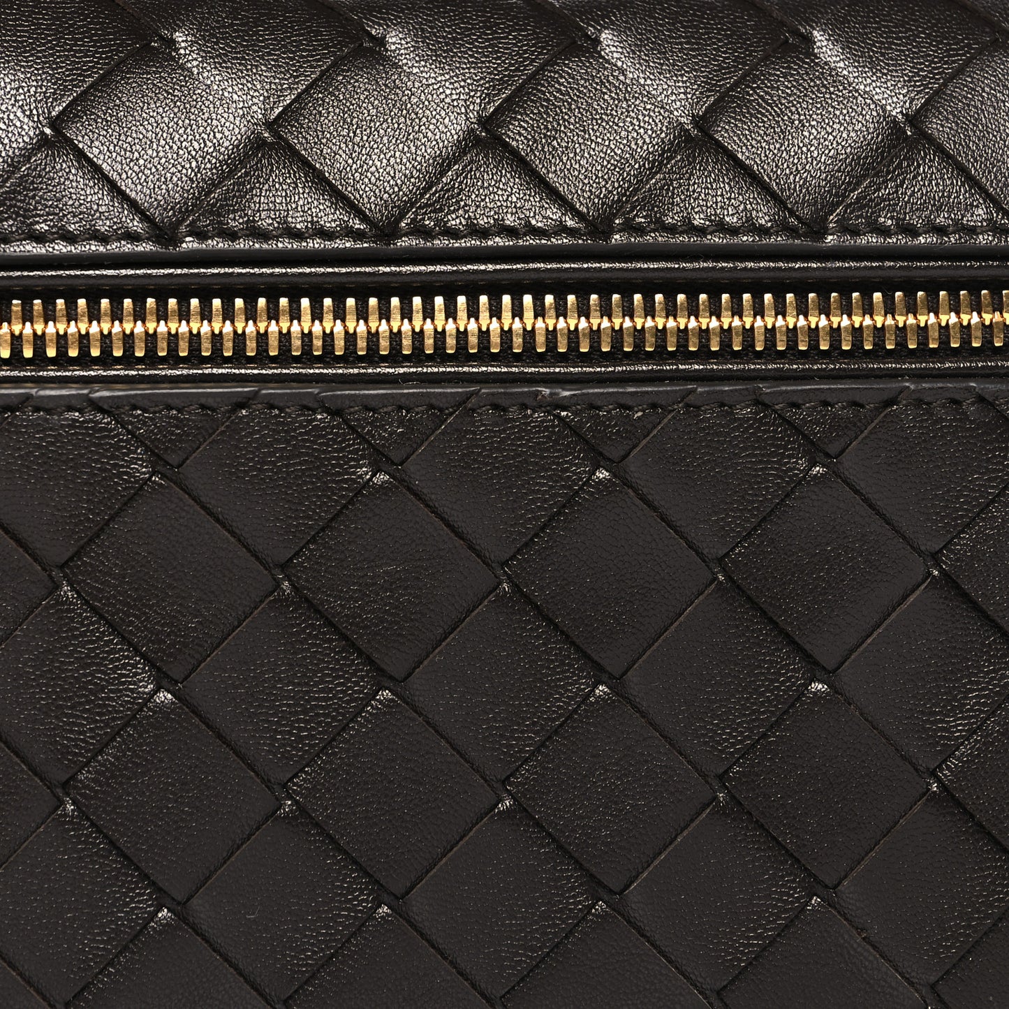 Calfskin Intrecciato Bang Bang Vanity Case Fondant