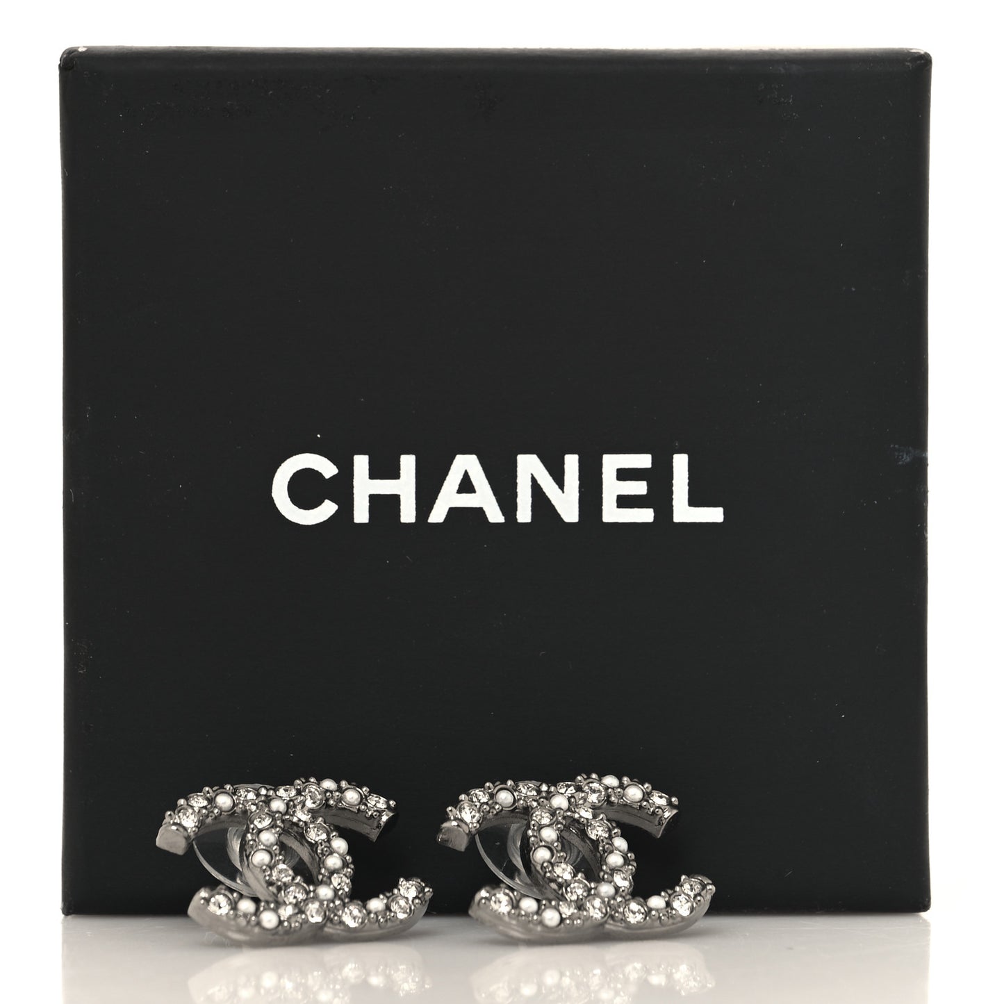 Ruthenium Crystal Pearl Caviar Earrings