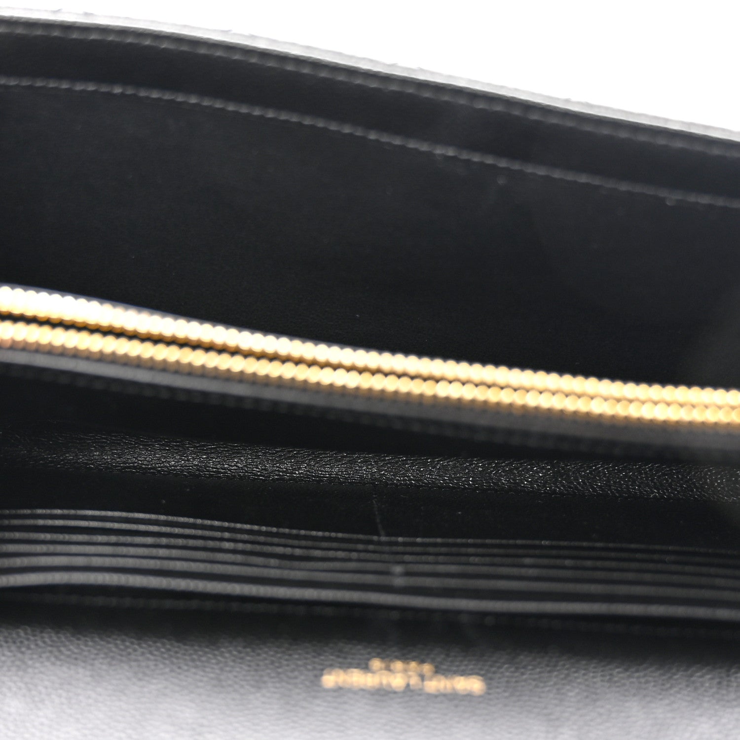 Saint Laurent Grain De Poudre Mixed Matelasse Triquilt Monogram Chain Wallet Black 5 of 10