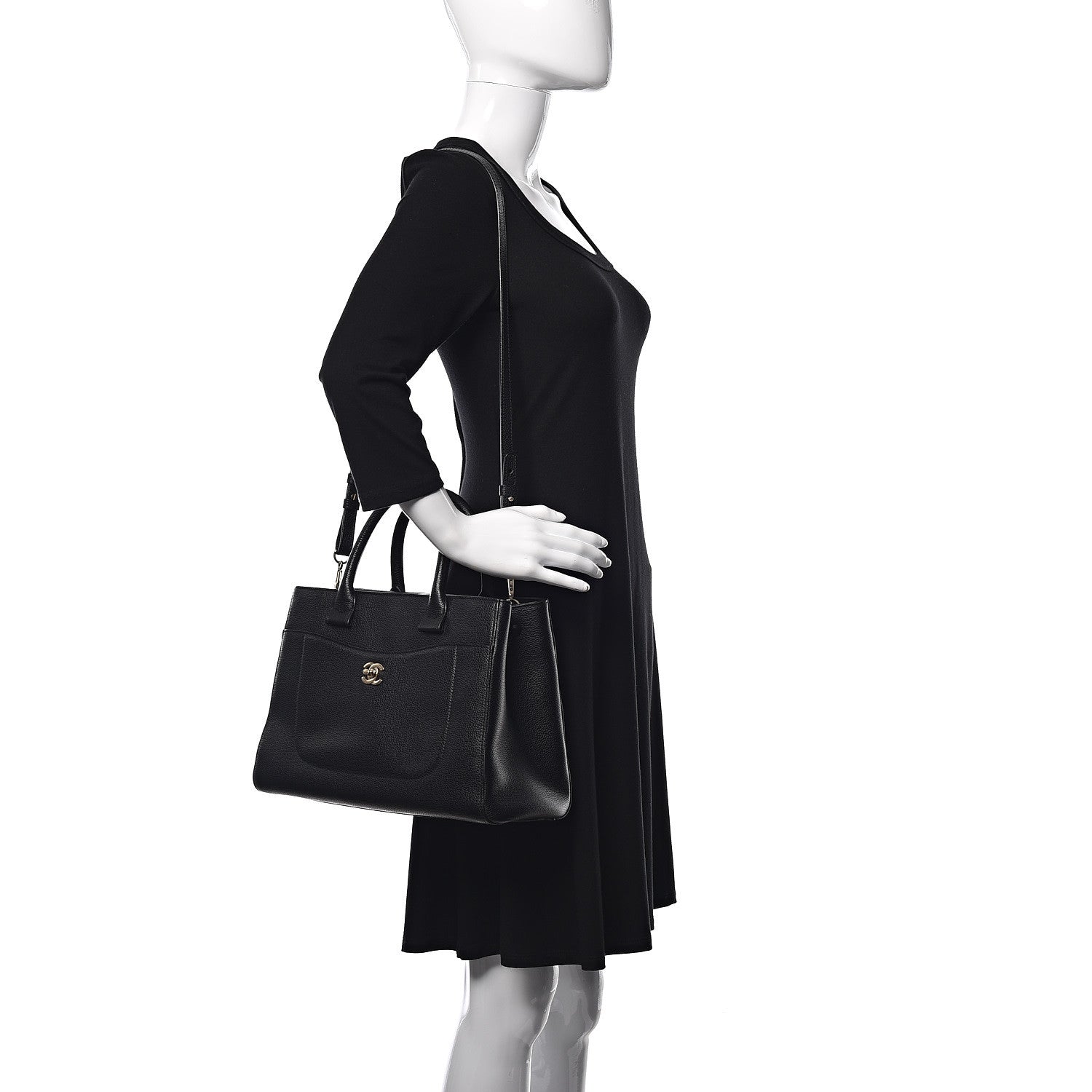 Chanel Grained Calfskin Small Neo Executive Shopper Tote Black 2 of 17