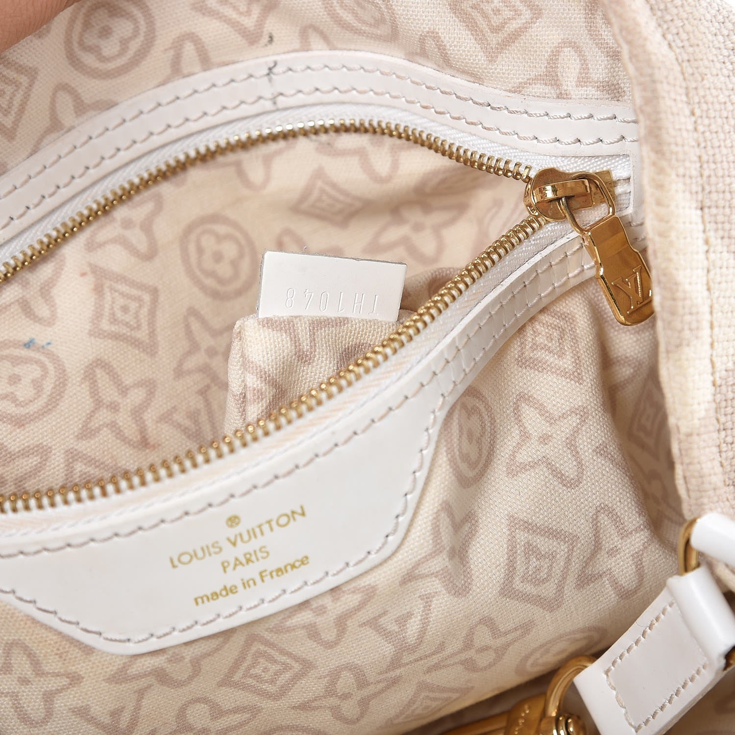 Louis Vuitton Tahitienne Cabas PM Sandy 8 of 10