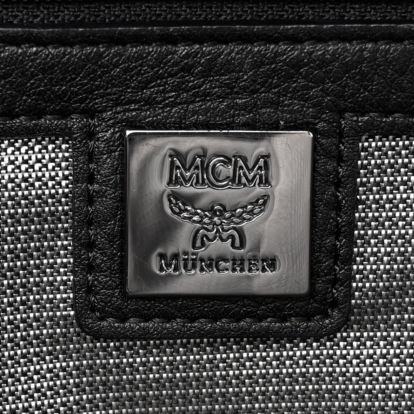 Visetos Medium Side Studs Stark Backpack White