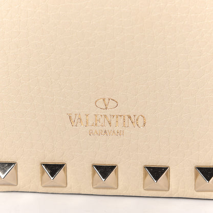 Valentino Garavani Pebbled Calfskin Rockstud Wallet on Chain Light Ivory 10 of 10