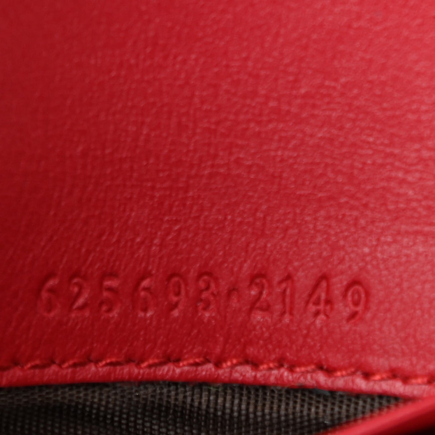 Calfskin Matelasse Mini GG Marmont Wallet On Chain Hibiscus Red