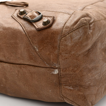 Balenciaga Agneau Classic Hardware Day Hobo Caramel 12 of 15