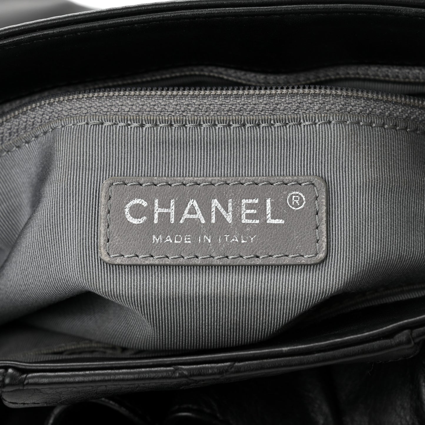 Calfskin Coco Pleats Messenger Flap Black