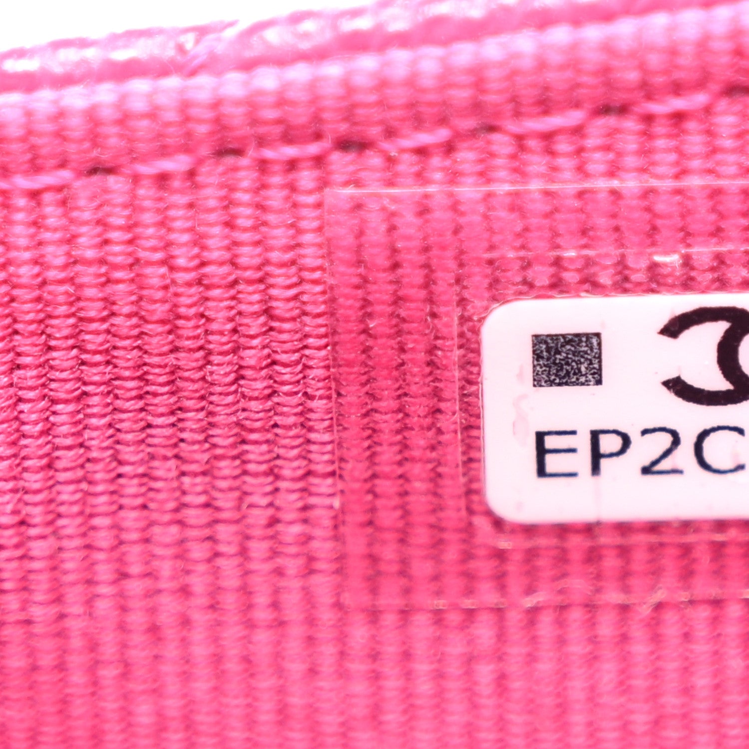 Chanel Caviar Quilted CC Zip Around Card Holder Pink 7 of 8