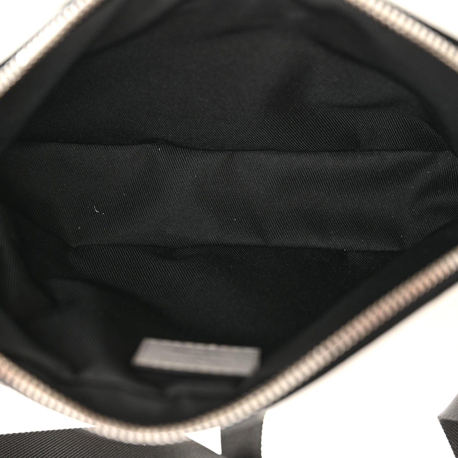 Louis Vuitton Taiga Monogram Outdoor Messenger White 5 of 11