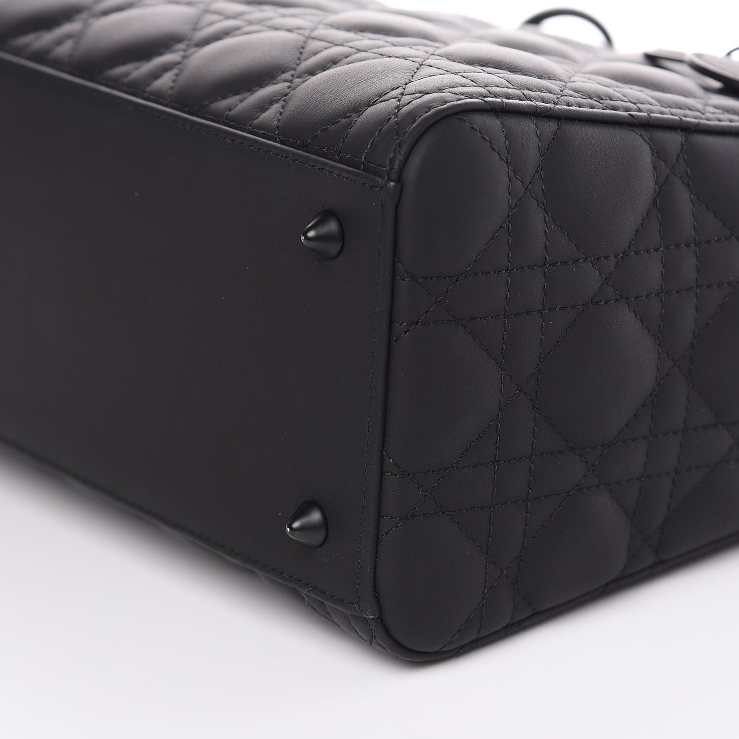 Ultra Matte Calfskin Cannage Medium Lady Dior Black